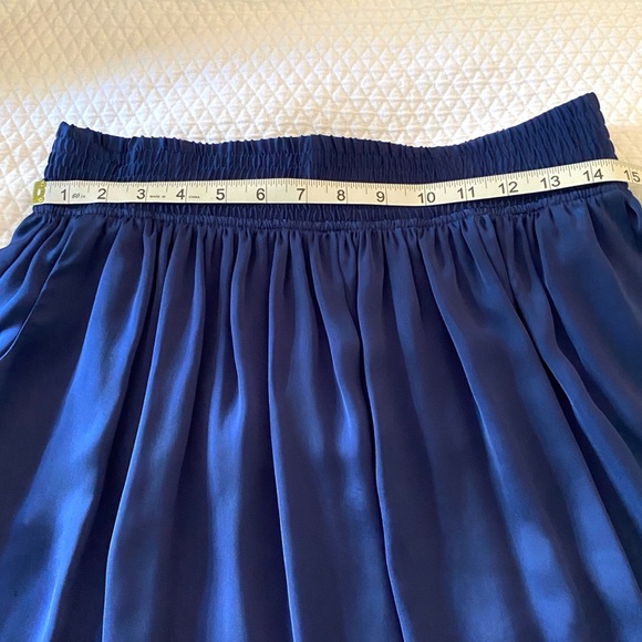 Banana Republic Navy Mini Skirt Size M - Picture 8 of 8